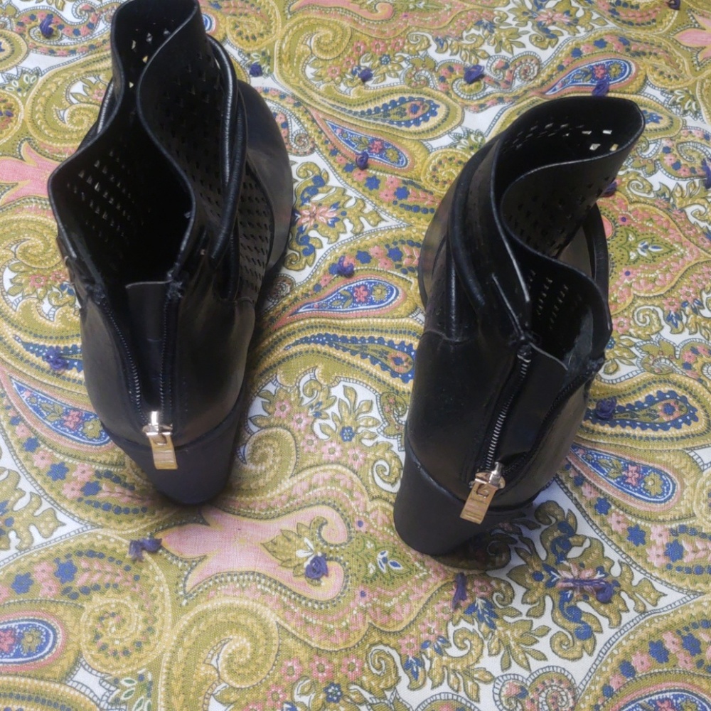 Boots - Picture 2 of 2